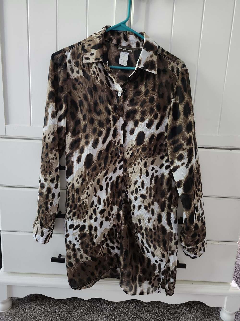 Tommy Bahama Leopard Print Button-Up Blouse in Brown and White Sz S